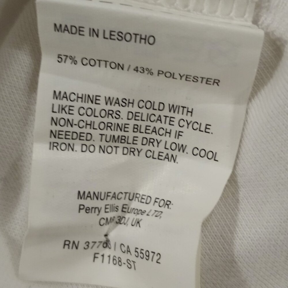 PERRY ELLIS WHITE SHORT SLEEVE V-NECK T-SHIRT MEN SIZE XL - Picture 2 of 5